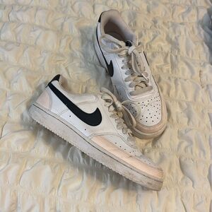 WOMEN'S NIKE COURT VISION LOW NEXT NATURE SUSTAINABLE SNEAKERS